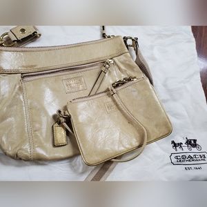 Coach purse and matching wristlet